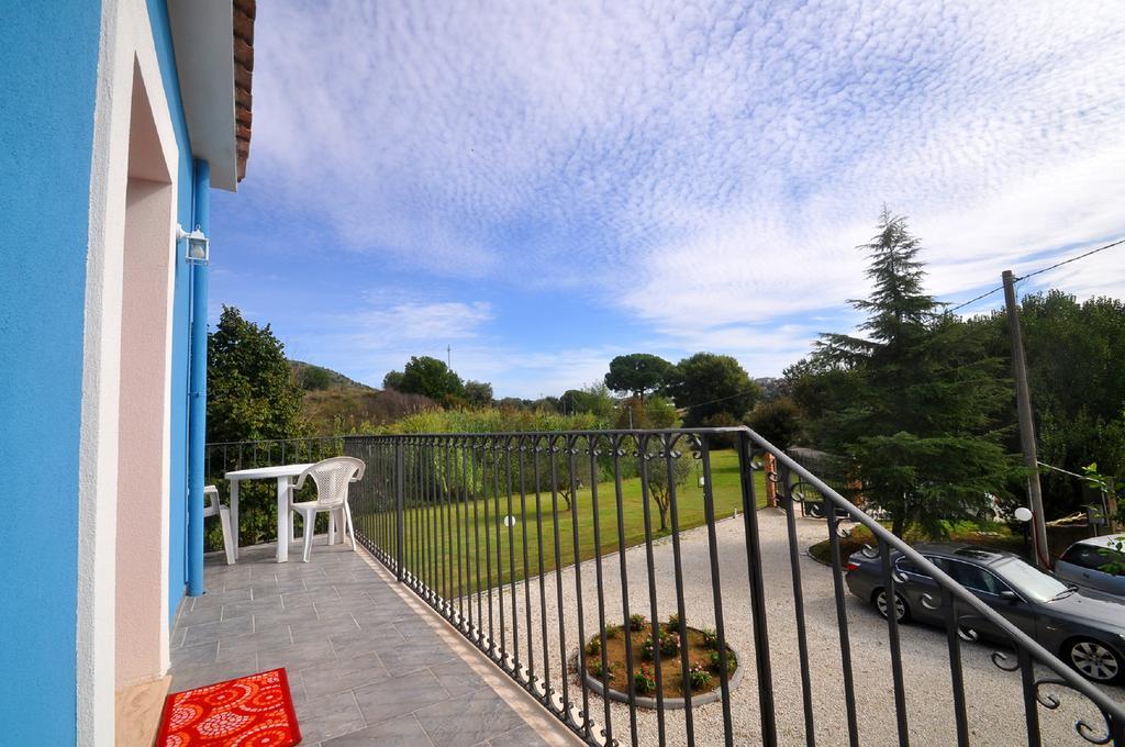 La Casa Blu Apartment Mirabella Imbaccari Exterior photo